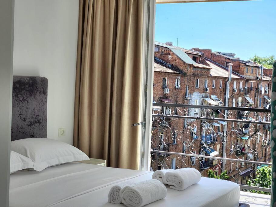 Apartment Center Penthouse Oasis Tirana