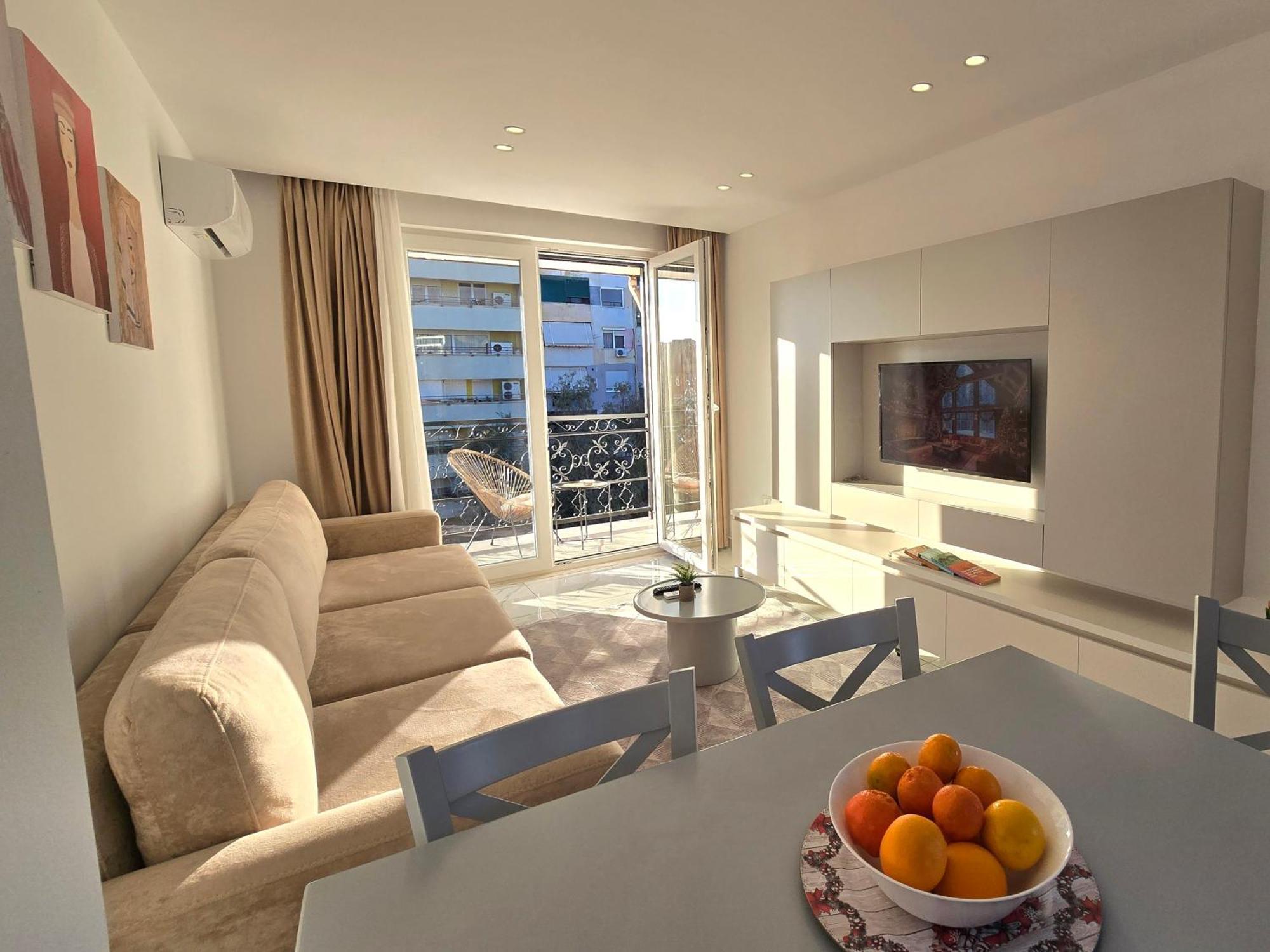 Center Penthouse Oasis Apartment *